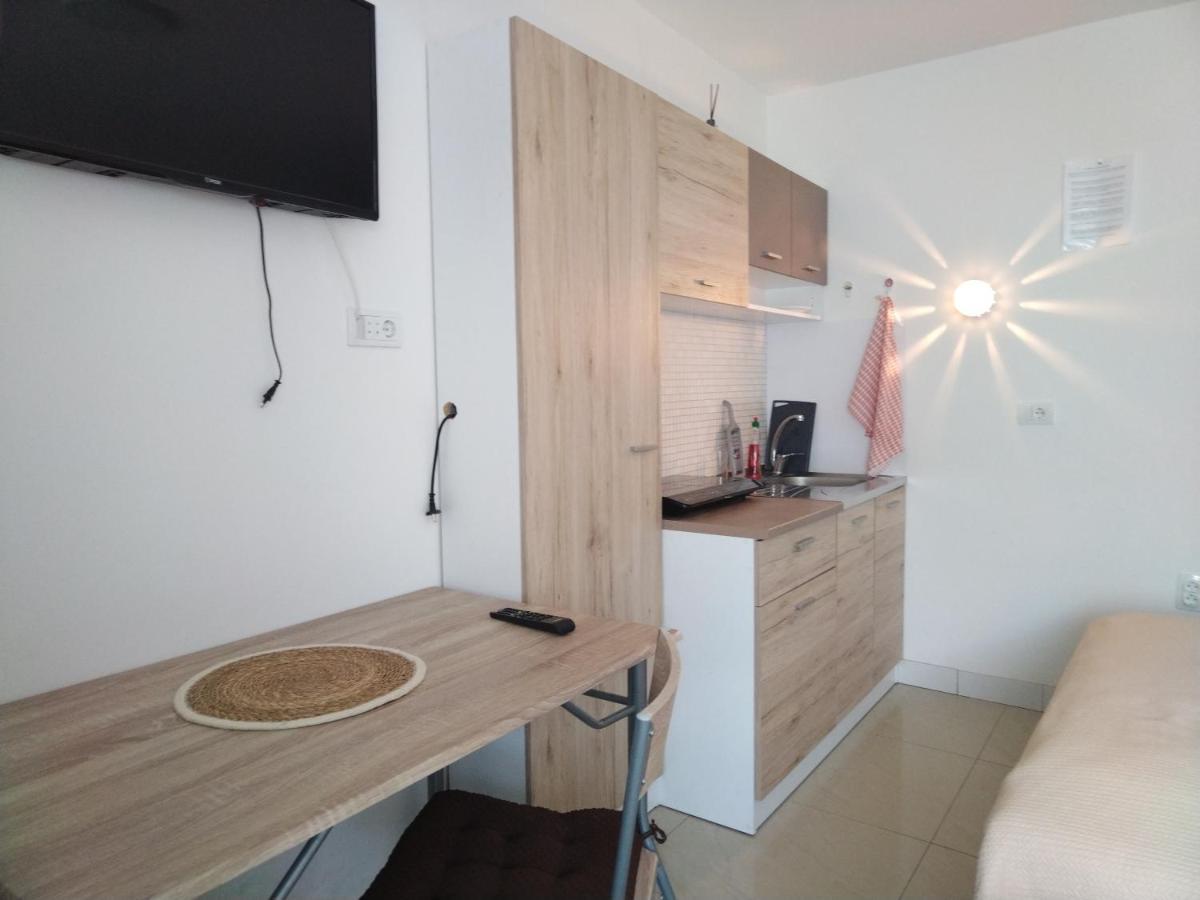 Studio Apartman Mir Daire Kanjiža Dış mekan fotoğraf